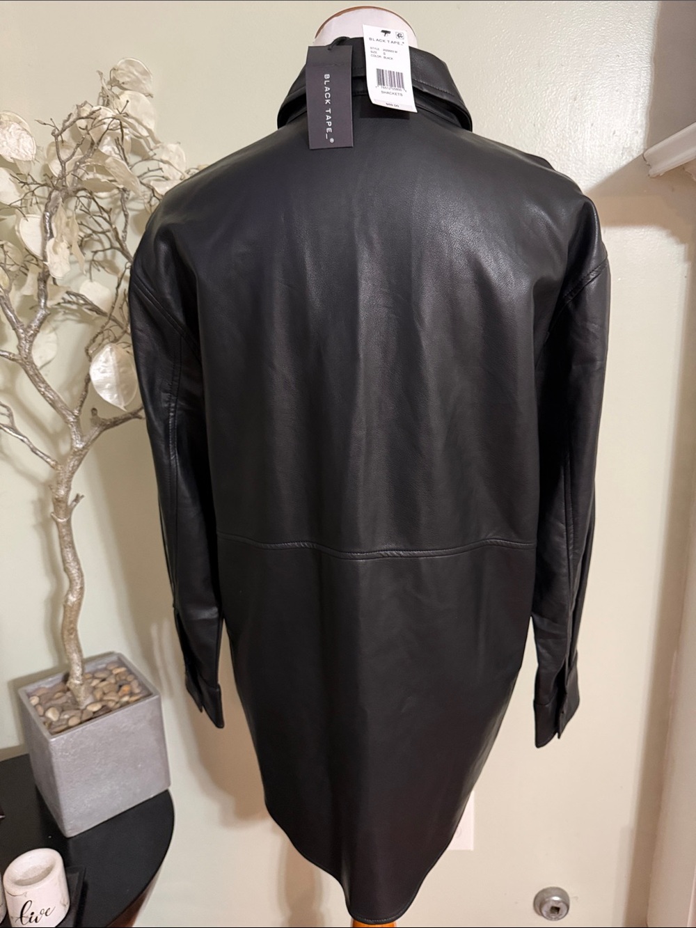 Black Tape_ Black Button-Down Leather Shacket - Picture 5 of 5